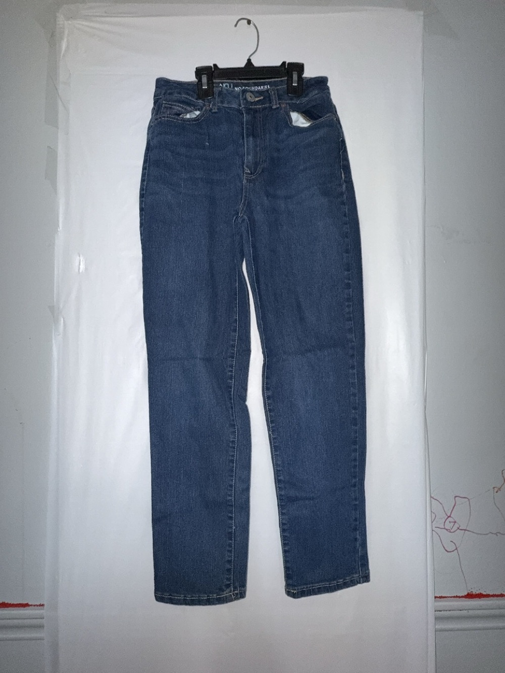 No Boundaries women's dark wash straight leg jeans size 3